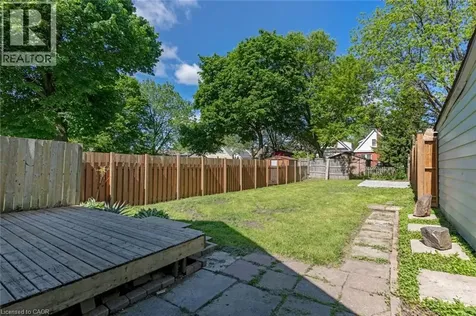 92 East 24th Street Hamilton ON L8V 2Y1