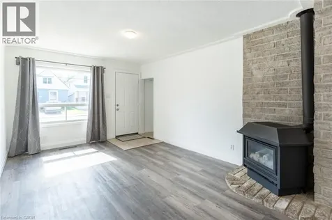 92 East 24th Street Hamilton ON L8V 2Y1