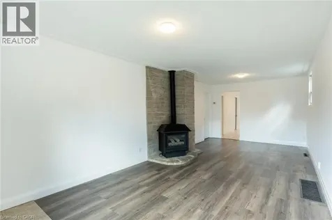 92 East 24th Street Hamilton ON L8V 2Y1