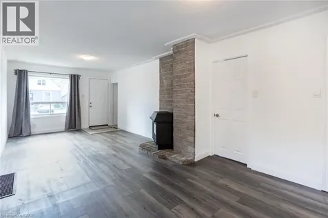 92 East 24th Street Hamilton ON L8V 2Y1