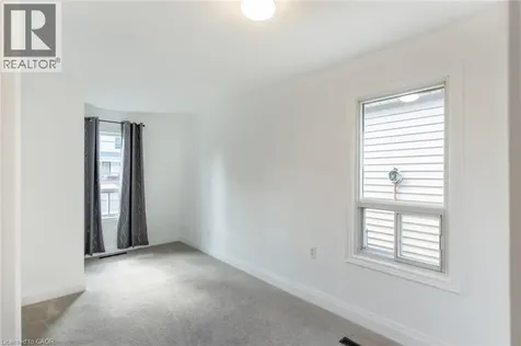 92 East 24th Street Hamilton ON L8V 2Y1