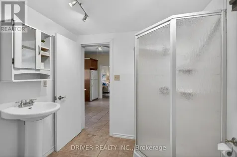 230 Alma Street St. Thomas ON N5P 3B8