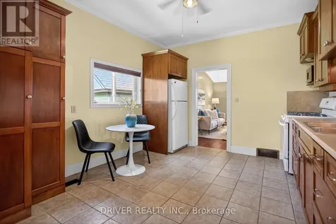 230 Alma Street St. Thomas ON N5P 3B8