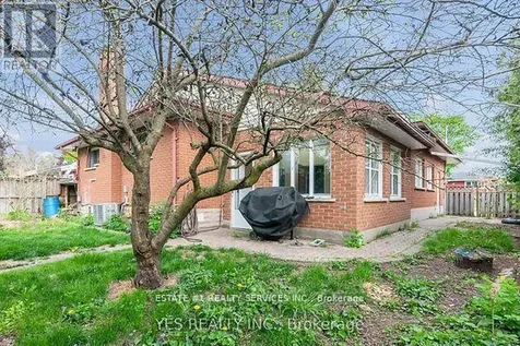 176 Kenneth Avenue Kitchener ON N2A 1W2