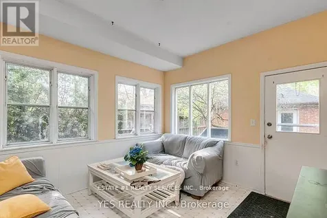 176 Kenneth Avenue Kitchener ON N2A 1W2