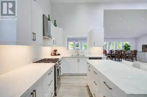 38 Lakeview Avenue Whitchurch-stouffville ON L4A 2H1