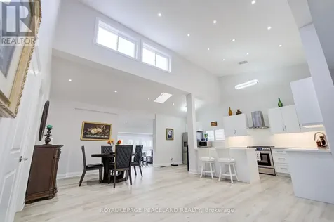 38 Lakeview Avenue Whitchurch-stouffville ON L4A 2H1