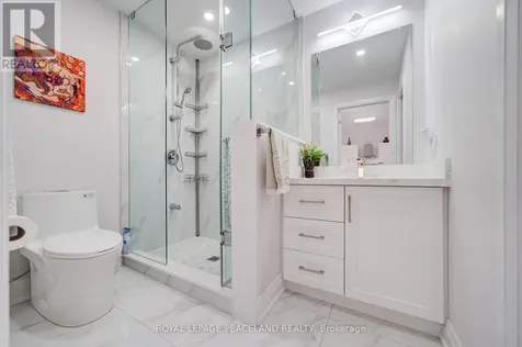 38 Lakeview Avenue Whitchurch-stouffville ON L4A 2H1