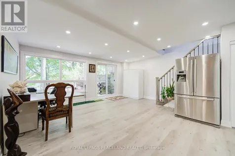 38 Lakeview Avenue Whitchurch-stouffville ON L4A 2H1