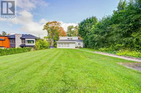 38 Lakeview Avenue Whitchurch-stouffville ON L4A 2H1