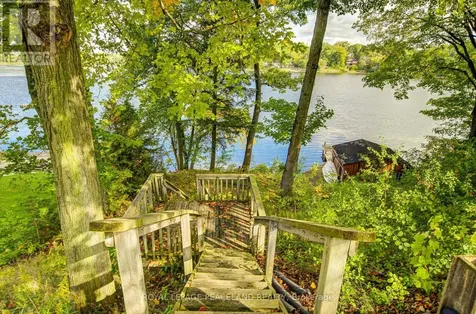 38 Lakeview Avenue Whitchurch-stouffville ON L4A 2H1