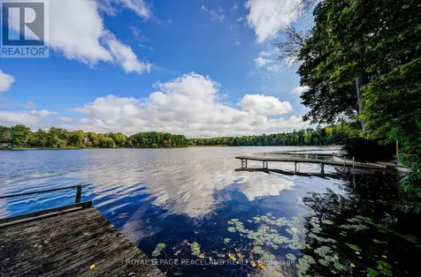 38 Lakeview Avenue Whitchurch-stouffville ON L4A 2H1