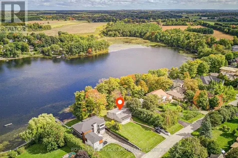 38 Lakeview Avenue Whitchurch-stouffville ON L4A 2H1