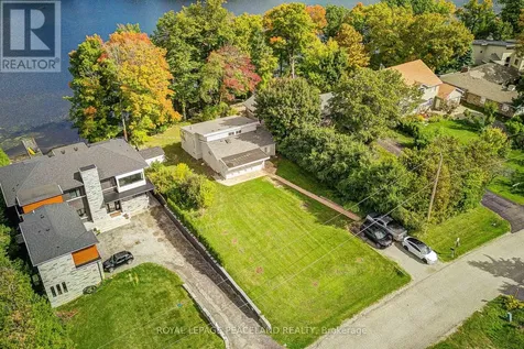 38 Lakeview Avenue Whitchurch-stouffville ON L4A 2H1