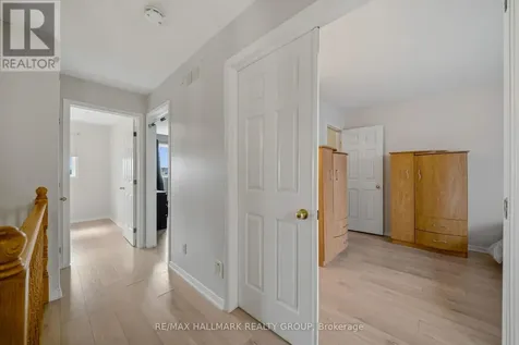 902 Paradise Crescent Ottawa ON K4A 3S5