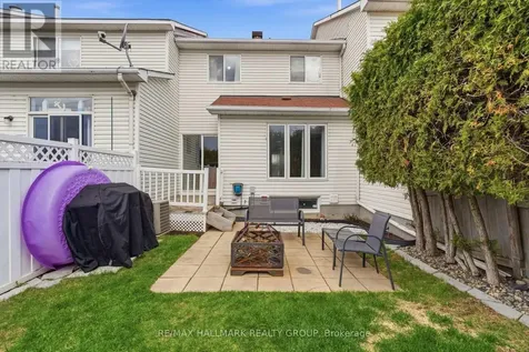 902 Paradise Crescent Ottawa ON K4A 3S5