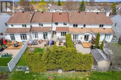 902 Paradise Crescent Ottawa ON K4A 3S5