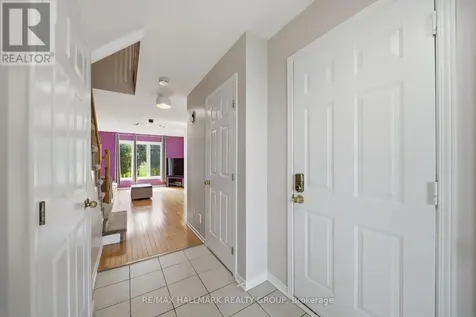 902 Paradise Crescent Ottawa ON K4A 3S5