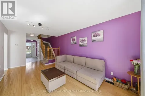 902 Paradise Crescent Ottawa ON K4A 3S5
