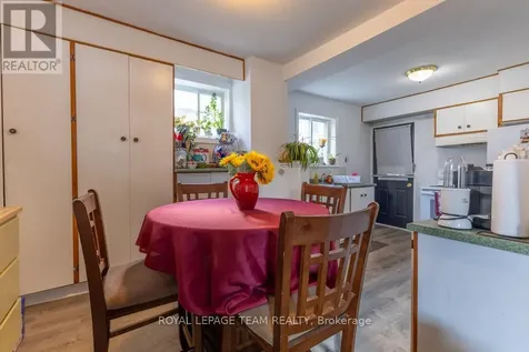 198 Harriet Street Arnprior ON K7S 2T1