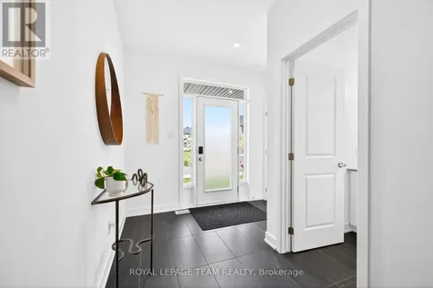 160 Highgarden Terrace Ottawa ON K1T 0W1