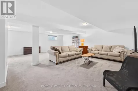 160 Highgarden Terrace Ottawa ON K1T 0W1
