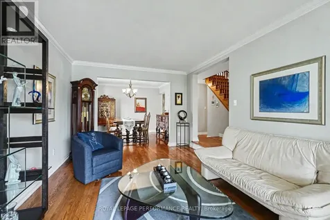 1689 Boisbriand Crescent Ottawa ON K1C 4V6