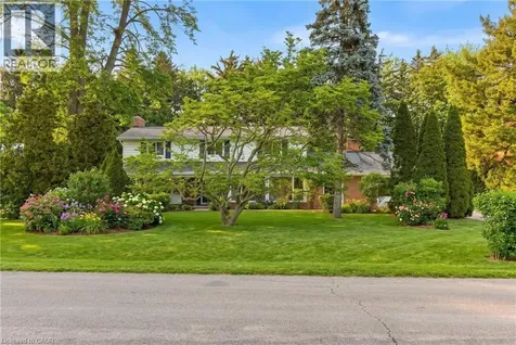 145 Wolfdale Avenue Oakville ON L6L 4R9