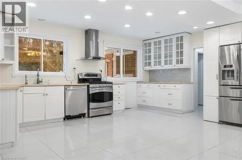 145 Wolfdale Avenue Oakville ON L6L 4R9