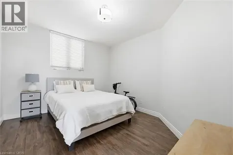 1477 Lakeshore Road Burlington ON L7S 1B5