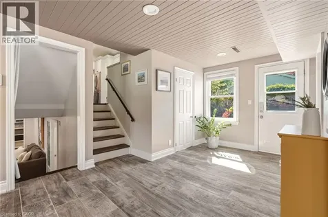 600 Deborah Crescent Burlington ON L7T 2N1