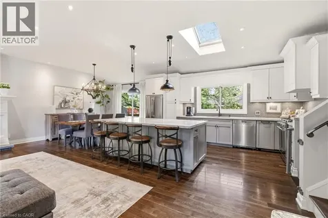 600 Deborah Crescent Burlington ON L7T 2N1