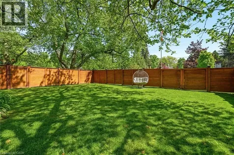 600 Deborah Crescent Burlington ON L7T 2N1