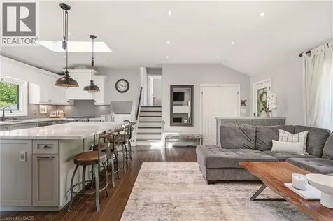 600 Deborah Crescent Burlington ON L7T 2N1