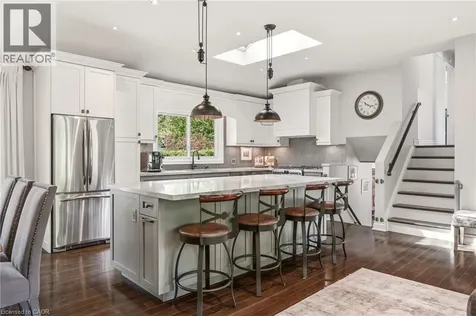 600 Deborah Crescent Burlington ON L7T 2N1