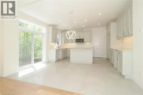 220 Jeffrey Place Kitchener ON N2C 2T7
