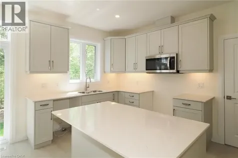 220 Jeffrey Place Kitchener ON N2C 2T7