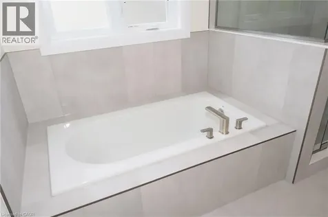 220 Jeffrey Place Kitchener ON N2C 2T7