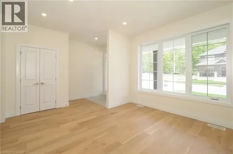 220 Jeffrey Place Kitchener ON N2C 2T7