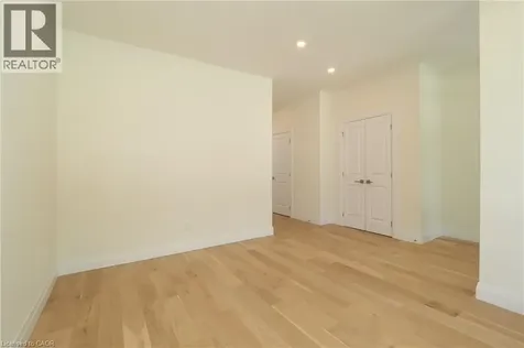 220 Jeffrey Place Kitchener ON N2C 2T7