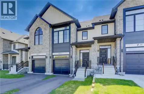 16 Sandstone Street Cambridge ON N1S 4Y4