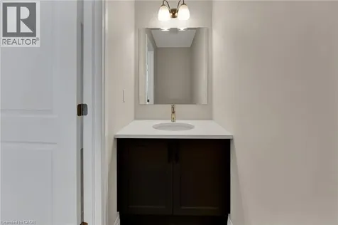 16 Sandstone Street Cambridge ON N1S 4Y4