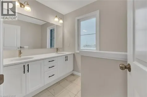 16 Sandstone Street Cambridge ON N1S 4Y4