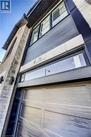 16 Sandstone Street Cambridge ON N1S 4Y4