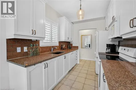 83 Morrison Crescent Grimsby ON L3M 5K5