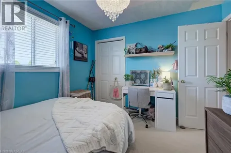 101 Edgemere Drive Cambridge ON N1P 1E9
