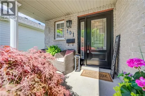 101 Edgemere Drive Cambridge ON N1P 1E9
