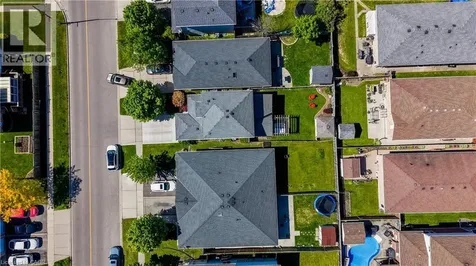 101 Edgemere Drive Cambridge ON N1P 1E9