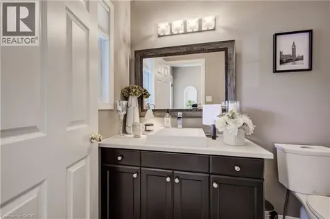 101 Edgemere Drive Cambridge ON N1P 1E9