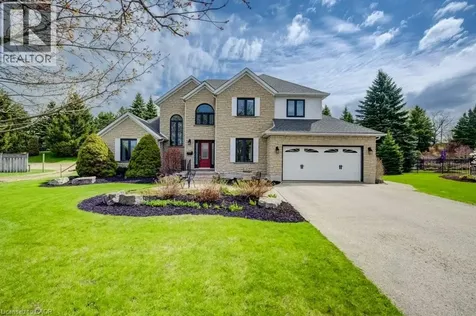 207 Woodridge Drive Petersburg ON N0B 2H0